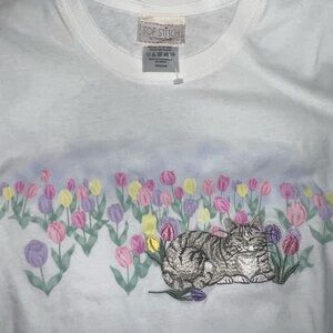 vintage top stitch cat flower tshirt